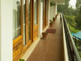 Mount N Mist Hotel Nainital Exteriör bild