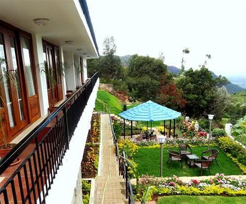 Mount N Mist Hotel Nainital Exteriör bild